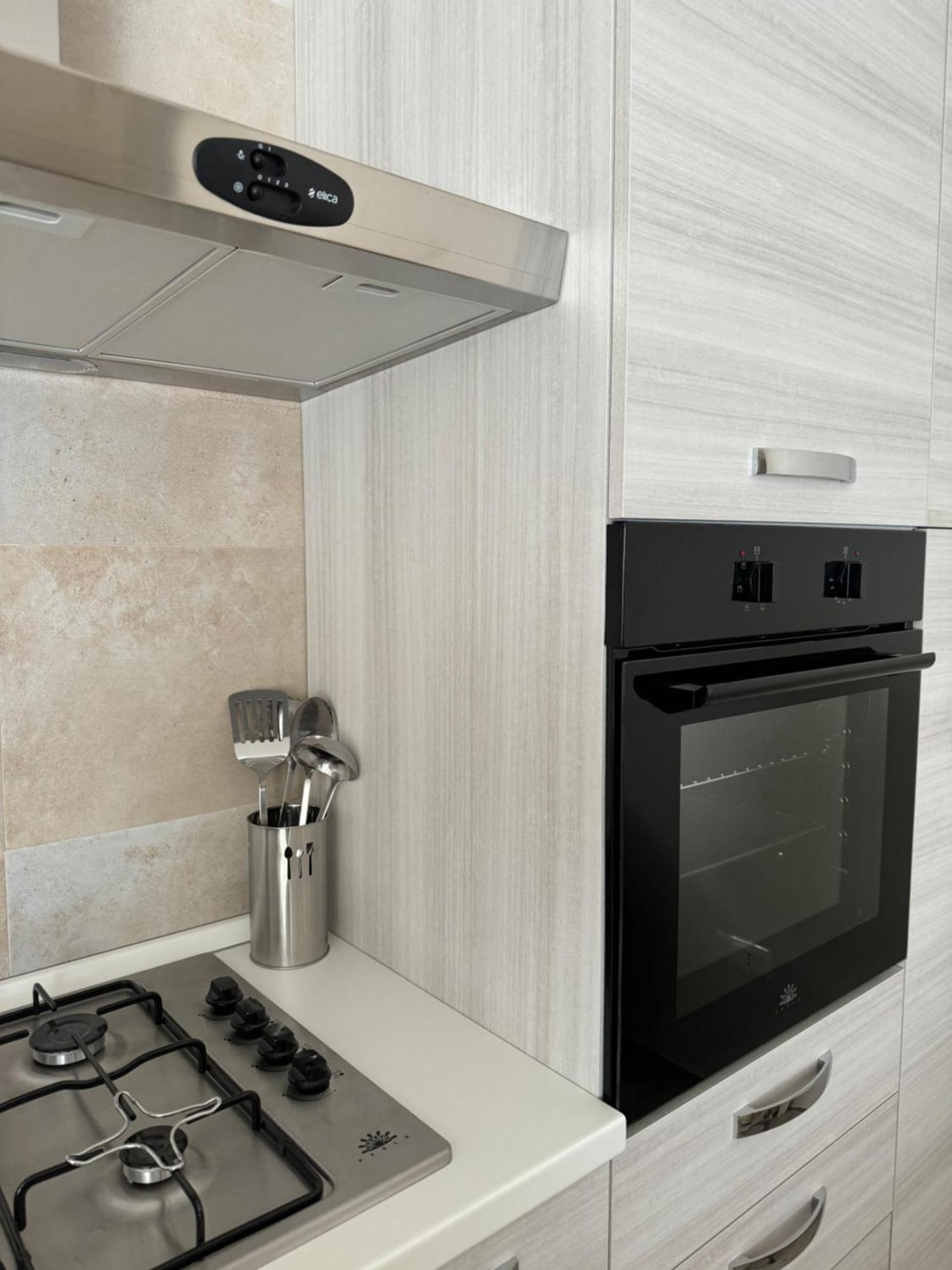 Casa Erminia Apartment กาแซร์ตา ภายนอก รูปภาพ
