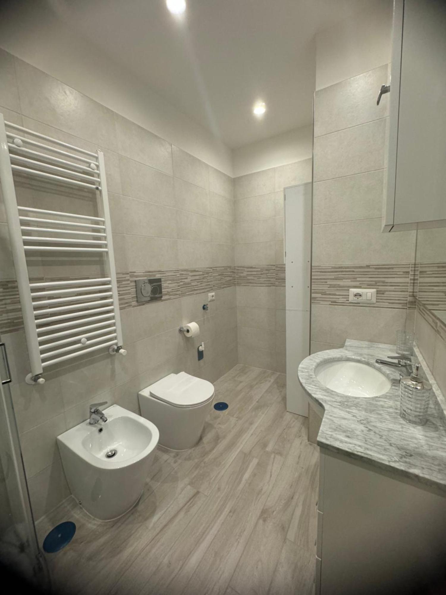 Casa Erminia Apartment กาแซร์ตา ภายนอก รูปภาพ
