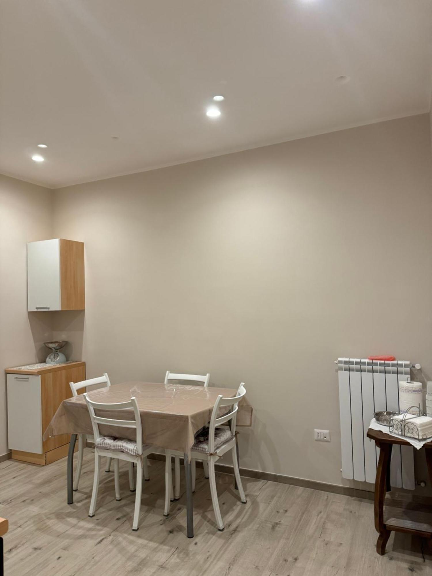 Casa Erminia Apartment กาแซร์ตา ภายนอก รูปภาพ